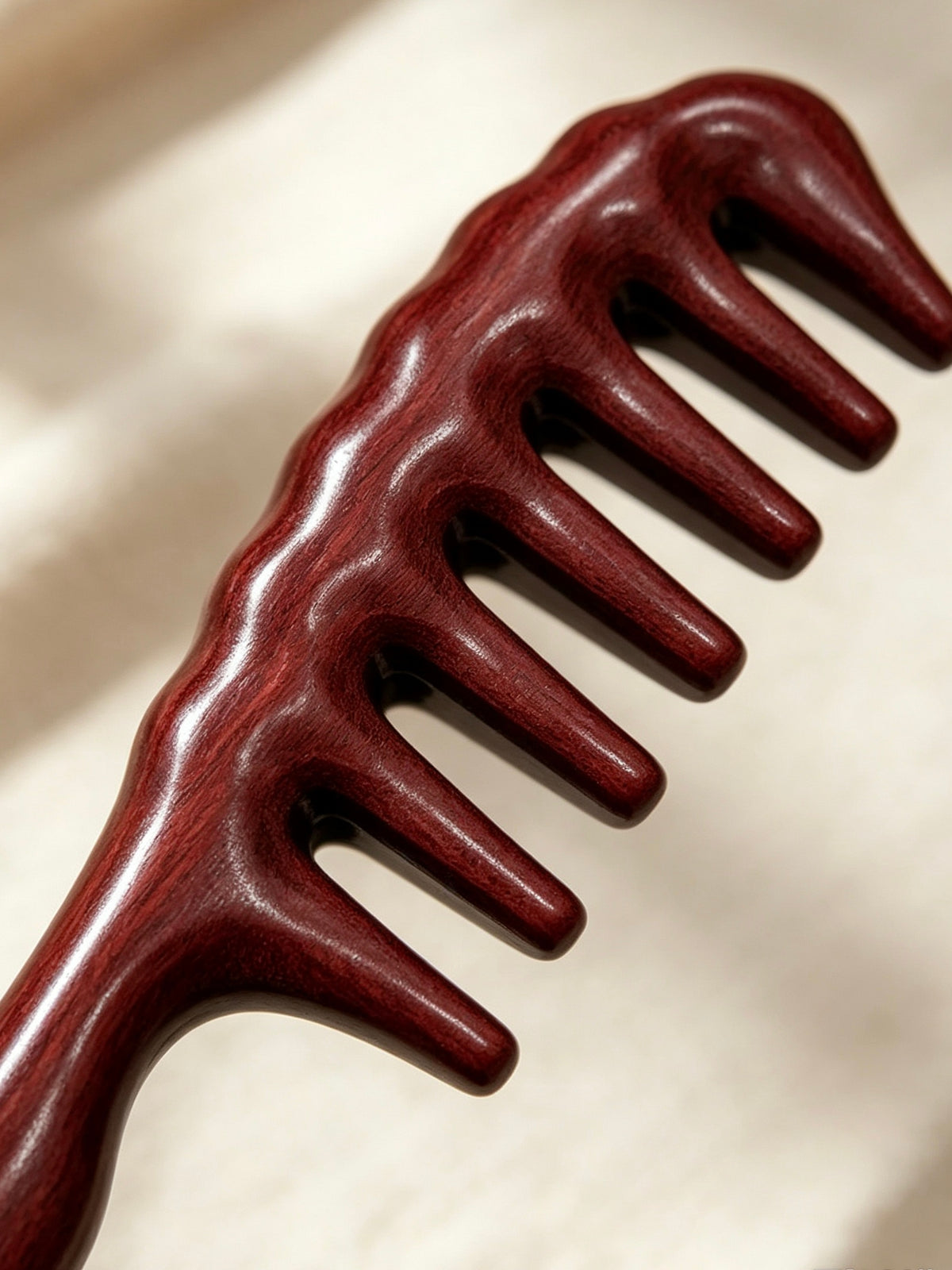 Close-up of Wide Tooth Comb teeth