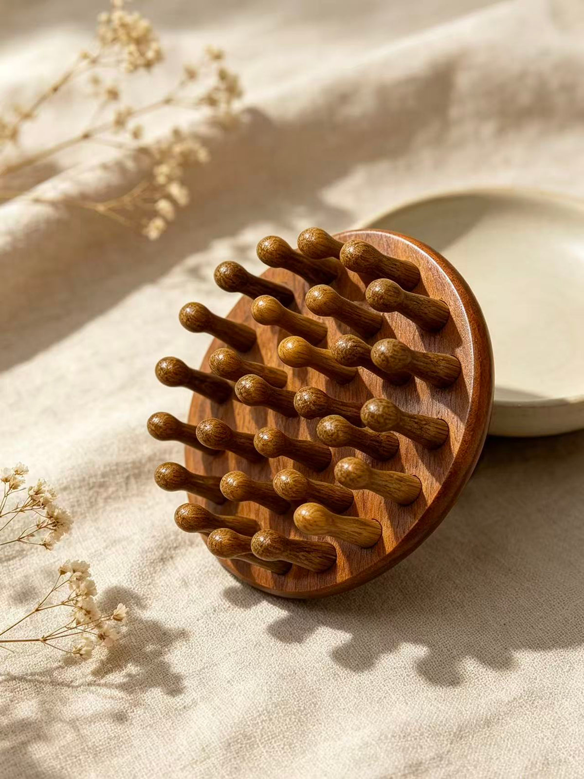 Round Head Massage Comb with ceramic dish and dried flowers